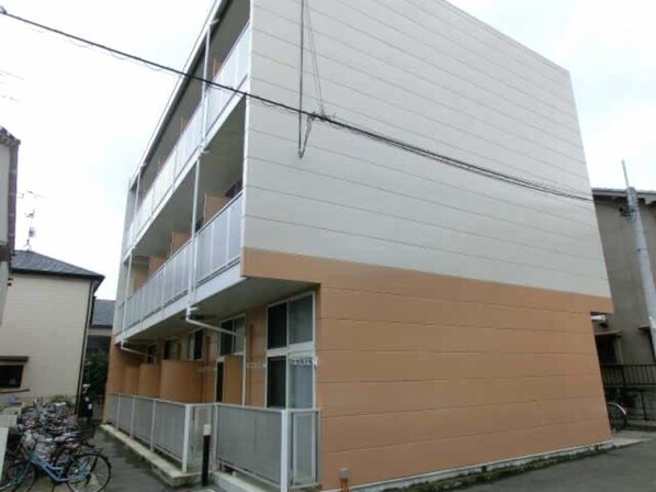 レオパレスリバーサイドウエストの物件外観写真